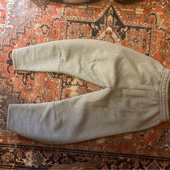 Everlane ReTrack Barrel Sweatpant worn once! - Picture 6 of 6